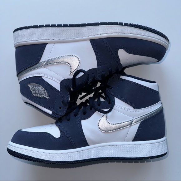 Air Jordan 1 Midnight Navy - Picture 3 of 5